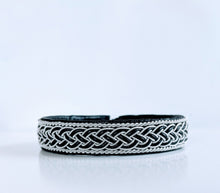 Ladda upp bild till gallerivisning, Njalla